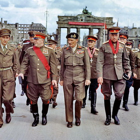        &#774;, -   ( ). ,  1945 .